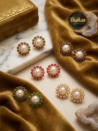 Earring thumbnail 1