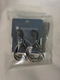 Earring thumbnail 12