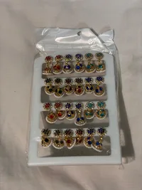 Earring thumbnail 2