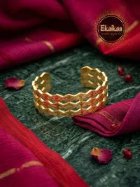 Bracelet thumbnail 1