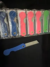 Small Knife thumbnail 2
