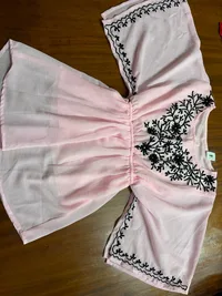 Tops thumbnail 4