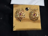 Gold Earring thumbnail 7