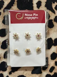 Nose Pin thumbnail 4