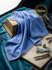 Kerchief thumbnail 1