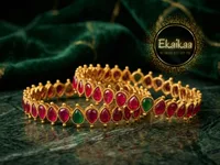 Bangle thumbnail 1