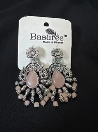 Earring thumbnail 4