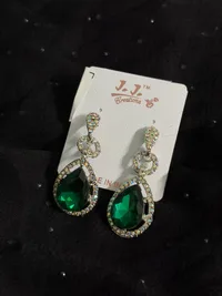 Earring thumbnail 8