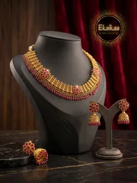 Necklace Set thumbnail 1