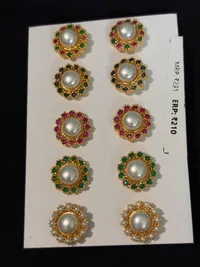 Earring thumbnail 2