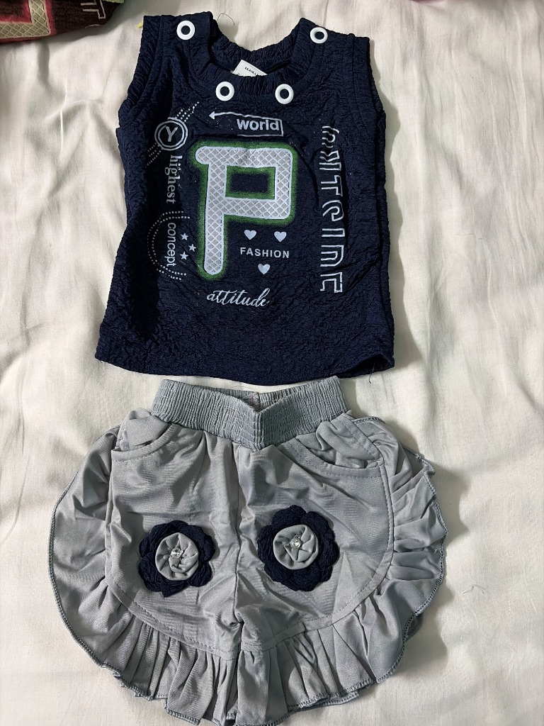 Top & Shorts - Image 20