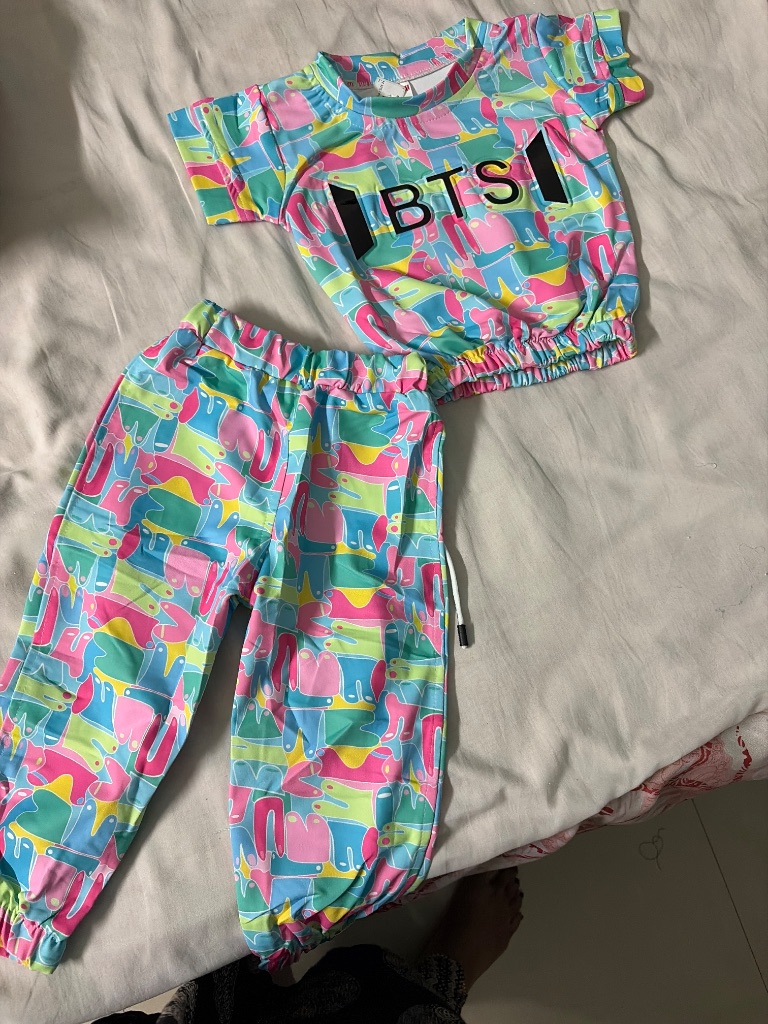 Girls Top and Bottom - Image 16
