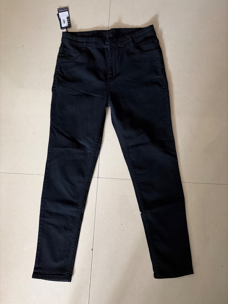 Jeans - Image 18
