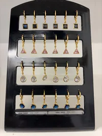 Gold Earring thumbnail 4