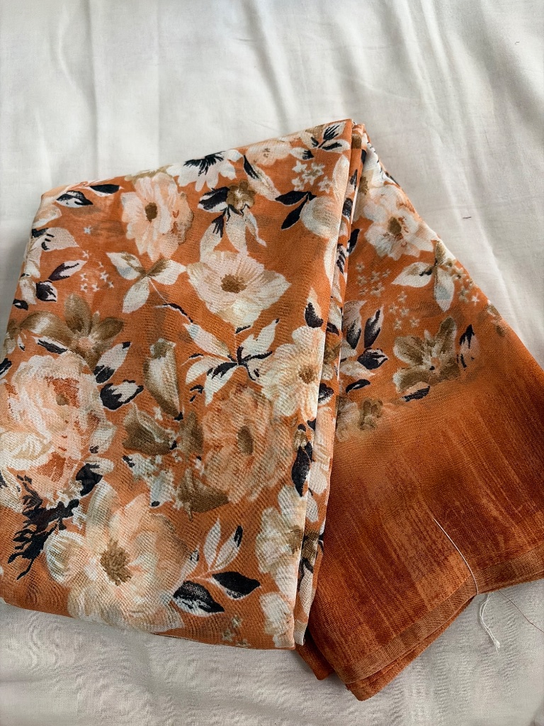 Chiffon Saree - Image 13