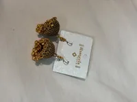 Earring thumbnail 2