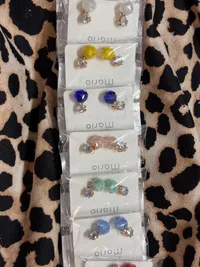 Earring thumbnail 4
