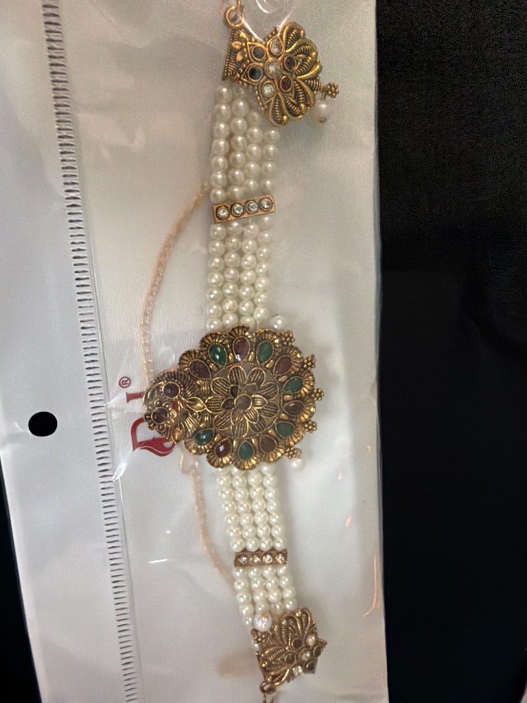 Mala Earring Set - Image 5