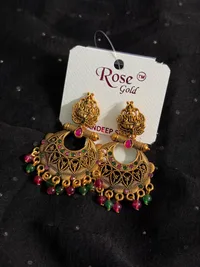 Earring thumbnail 4