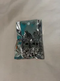 Earring thumbnail 4