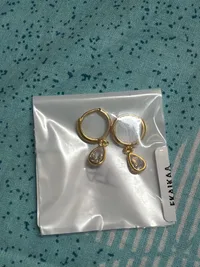 Earring thumbnail 4