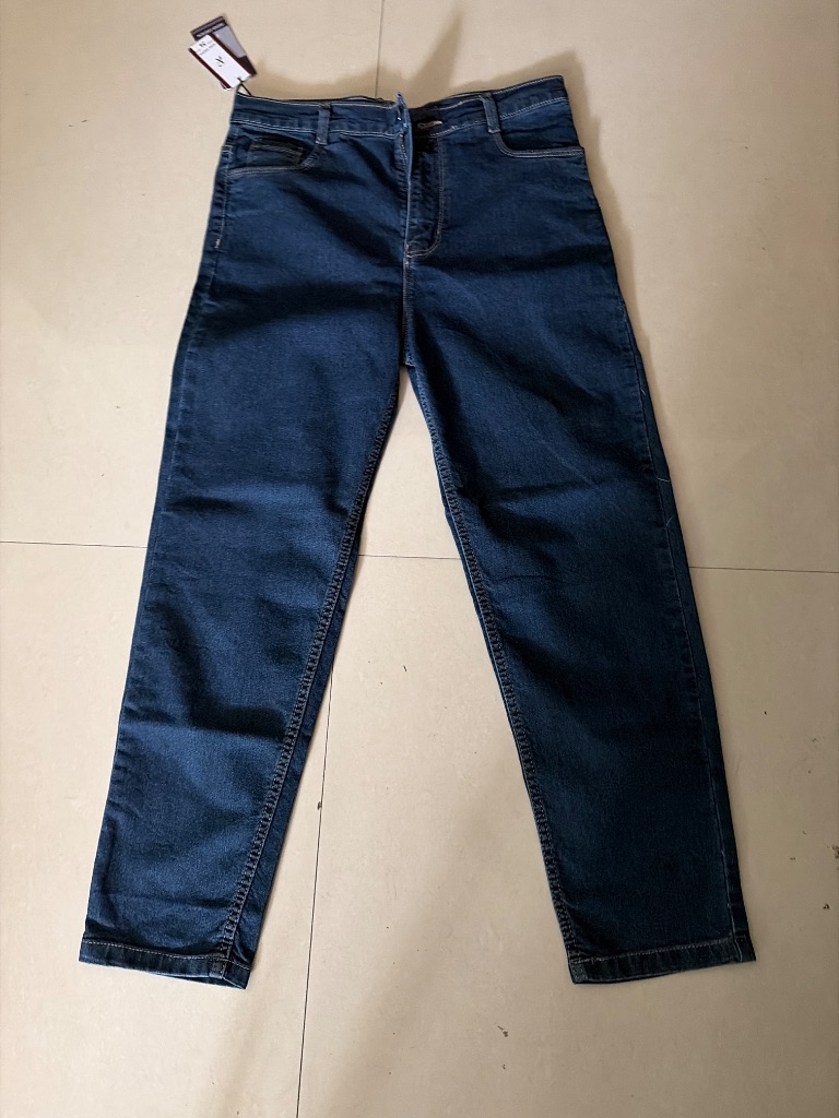 Jeans - Image 19