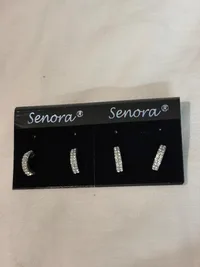 Earring thumbnail 2