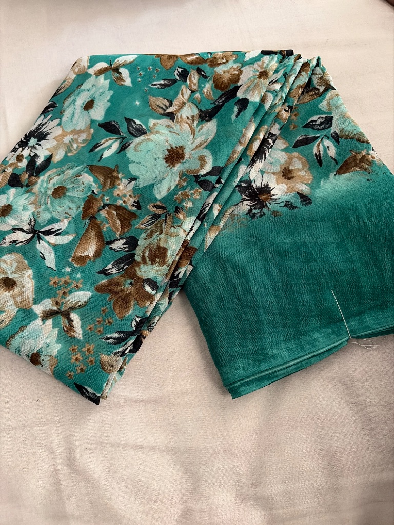 Chiffon Saree - Image 15