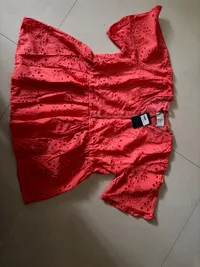 Tops thumbnail 4