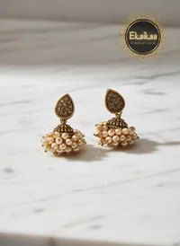 Earring thumbnail 2