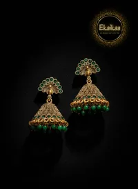 Earring thumbnail 3