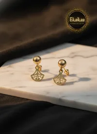 Gold Earring thumbnail 3