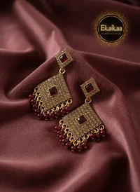 Earring thumbnail 2