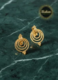Gold Earring thumbnail 2