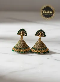 Earring thumbnail 2