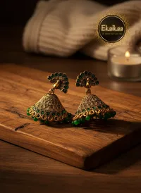 Earring thumbnail 1