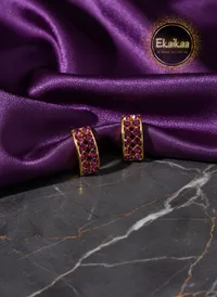 Earring thumbnail 1