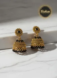 Earring thumbnail 5