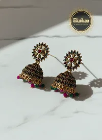 Earring thumbnail 2