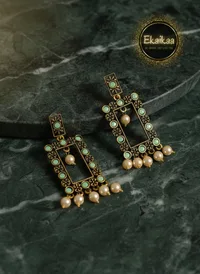 Earring thumbnail 11