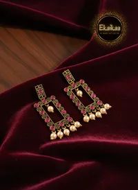 Earring thumbnail 9