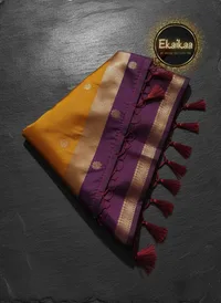 Saree thumbnail 10
