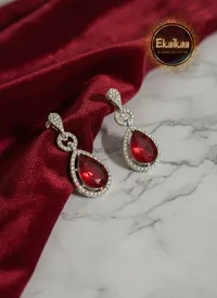 Earring thumbnail 1
