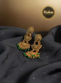Earring thumbnail 1