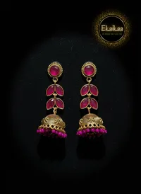 Earring thumbnail 9