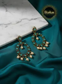 Earring thumbnail 3
