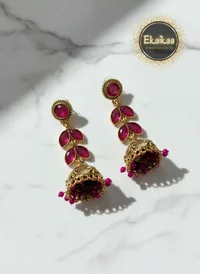 Earring thumbnail 4