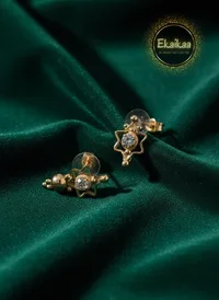 Gold Earring thumbnail 1
