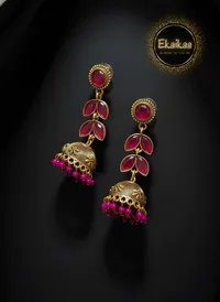 Earring thumbnail 8