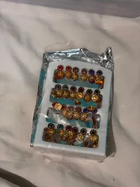 Earring thumbnail 2